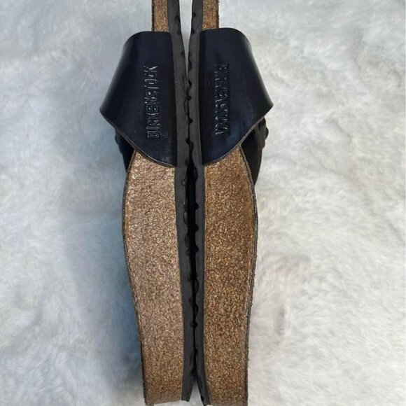 Birkenstocks woman’s brown shine one strap buckle. New condition. Size 37. - Picture 7 of 9